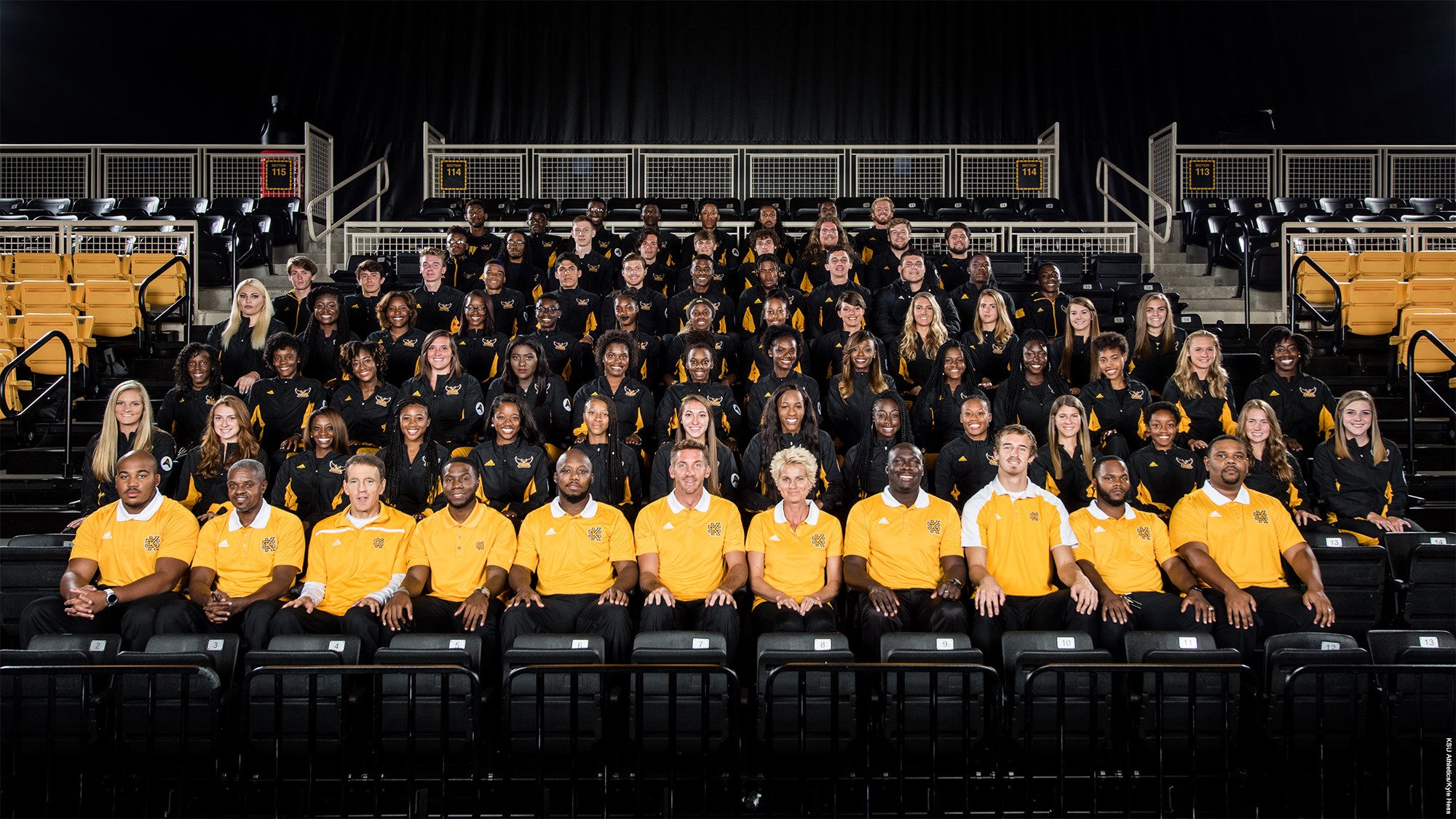 2017-18 Track and Field Team Photo