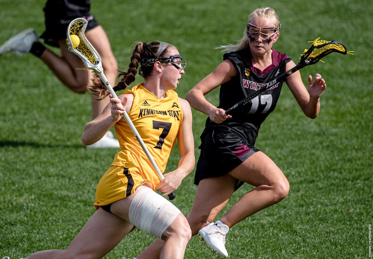 Siena Gore vs Winthrop