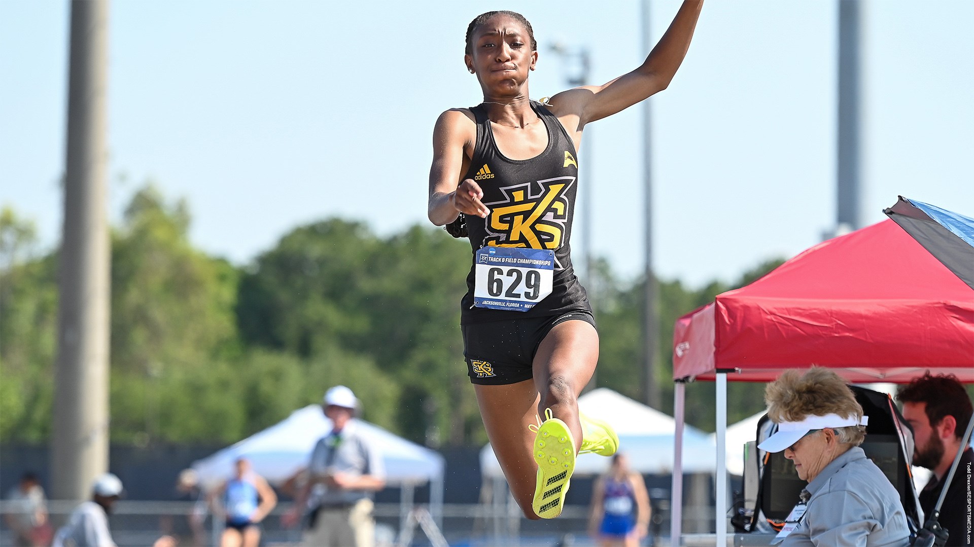 Jasmine Akins