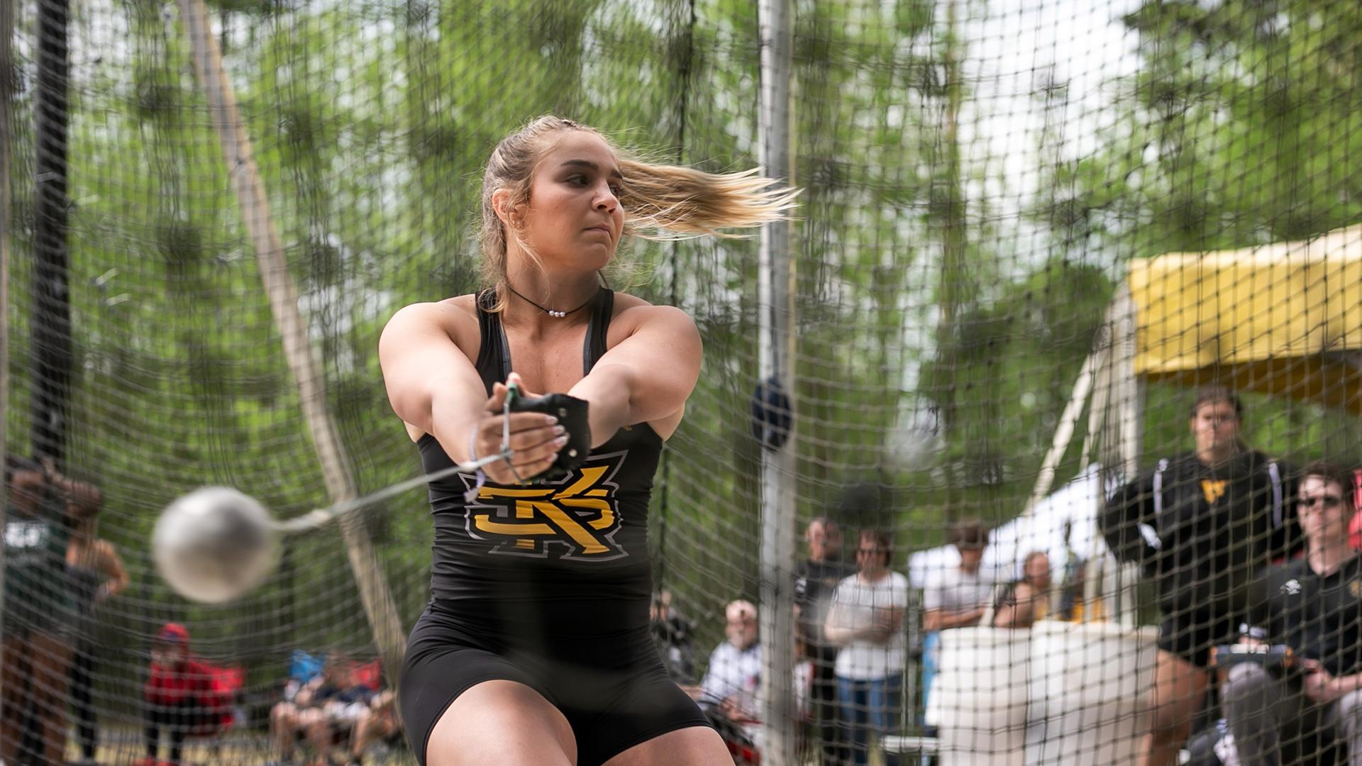 Kali Terza hammer throw 