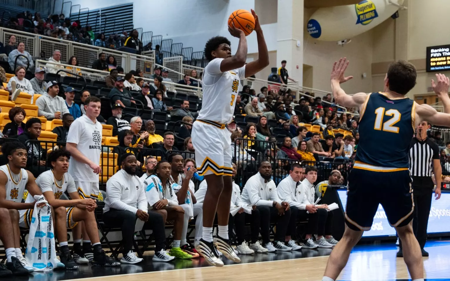 Darius Washington III vs Point